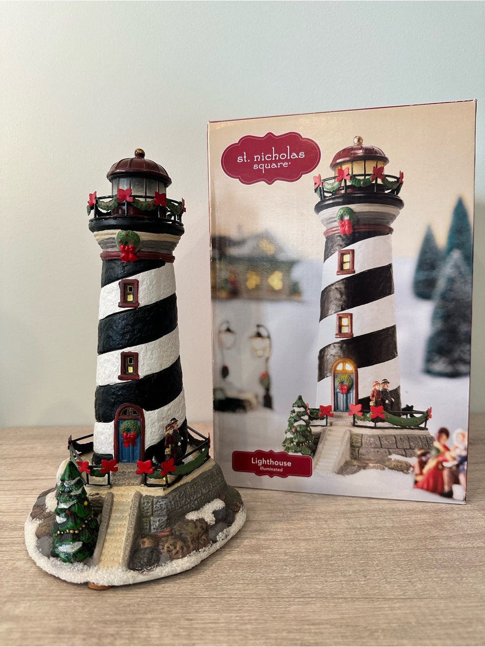 St. Nicholas Square Village - Illuminated Lighthouse 2005